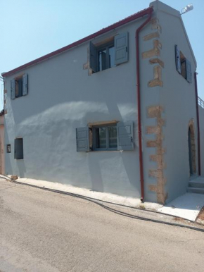 Kampia Village House